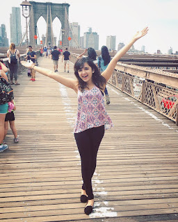 Shirley Setia,Shirley Setia Travel, shirley setia family, shirley setia with big singers,shirley setia childhood pics,  Shirley Setia Success Story, shirley setia boyfriend,