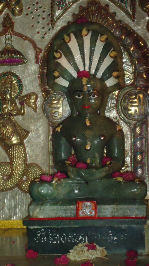 108 Parshwanath Bhagwan: May 2011