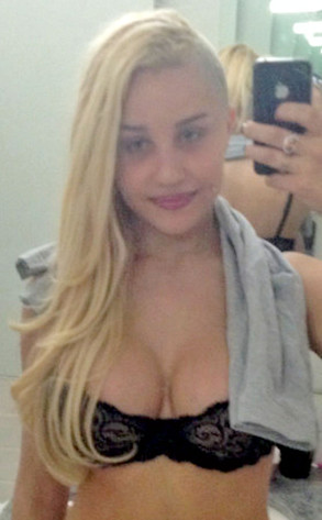 Amanda bynes titties