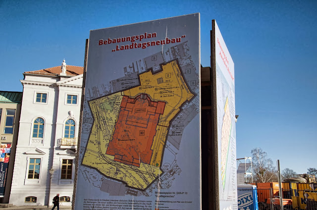 Baustelle Potsdam, Stadtmitte im Bau, Der Obelisk, Am Alten Markt, 14467 Potsdam, 11.01.2014