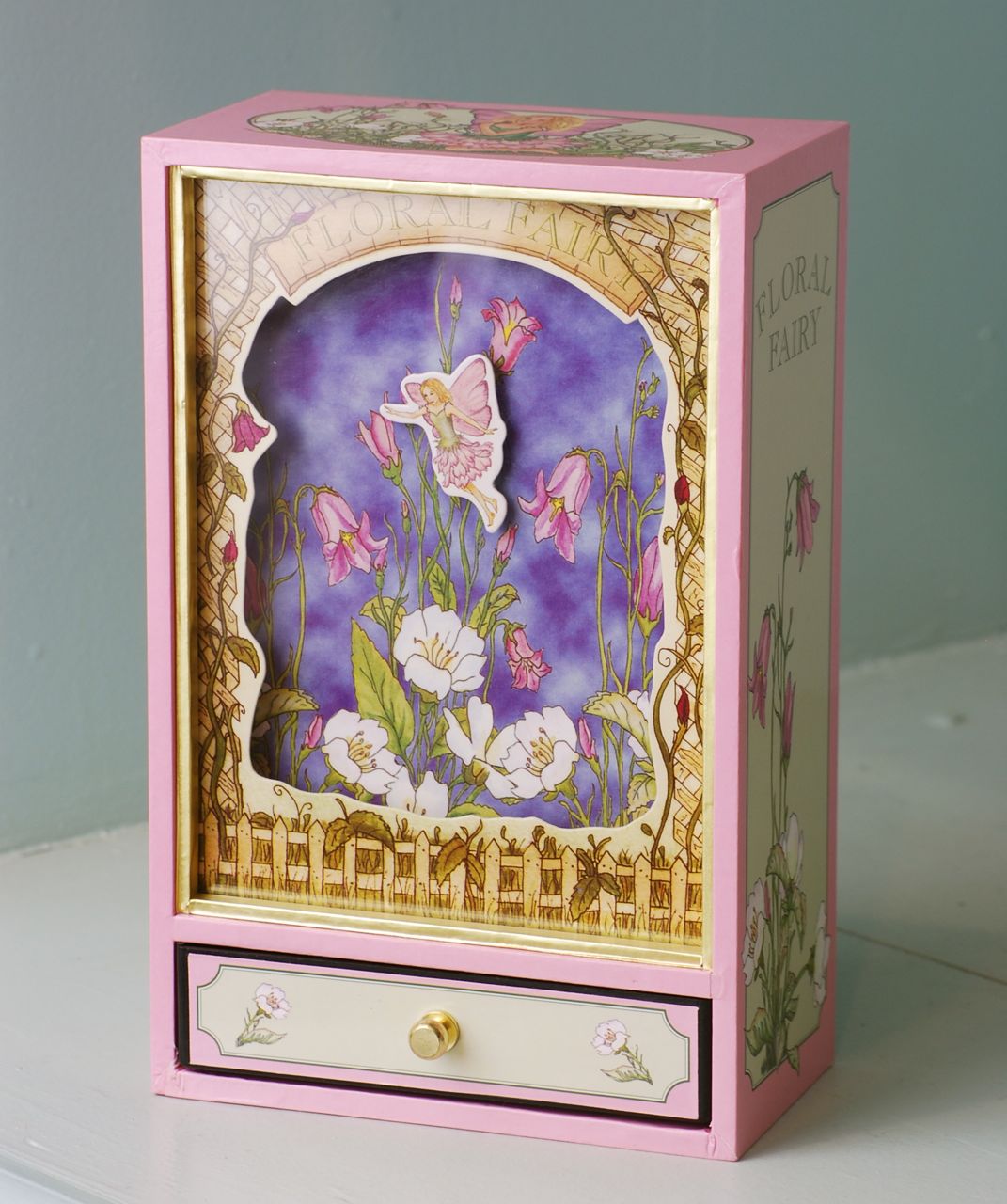 Dustmuffin Dreaming of Music Boxes