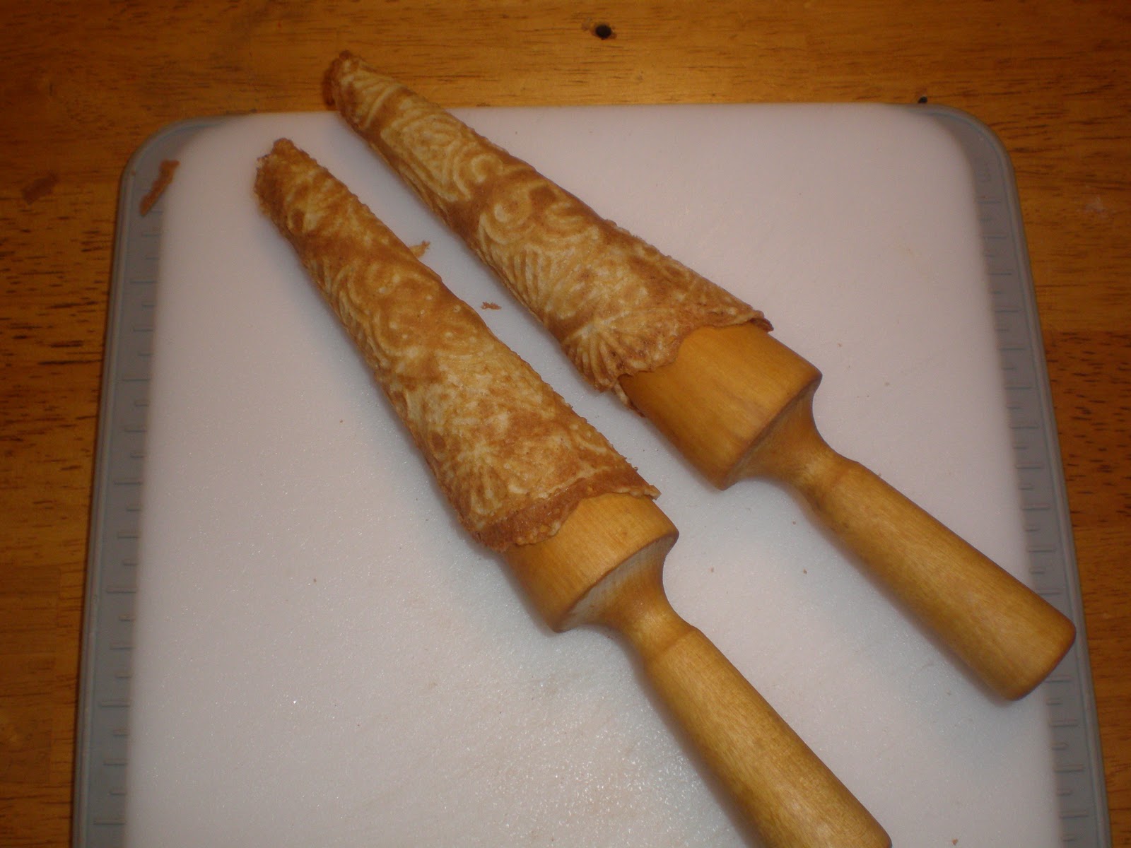 This And That Norwegian Krumkake Cookies