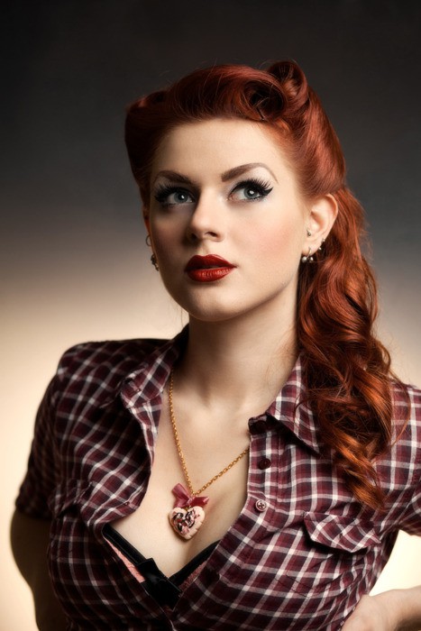 Pin Up Hair ~ Lindsey Jones