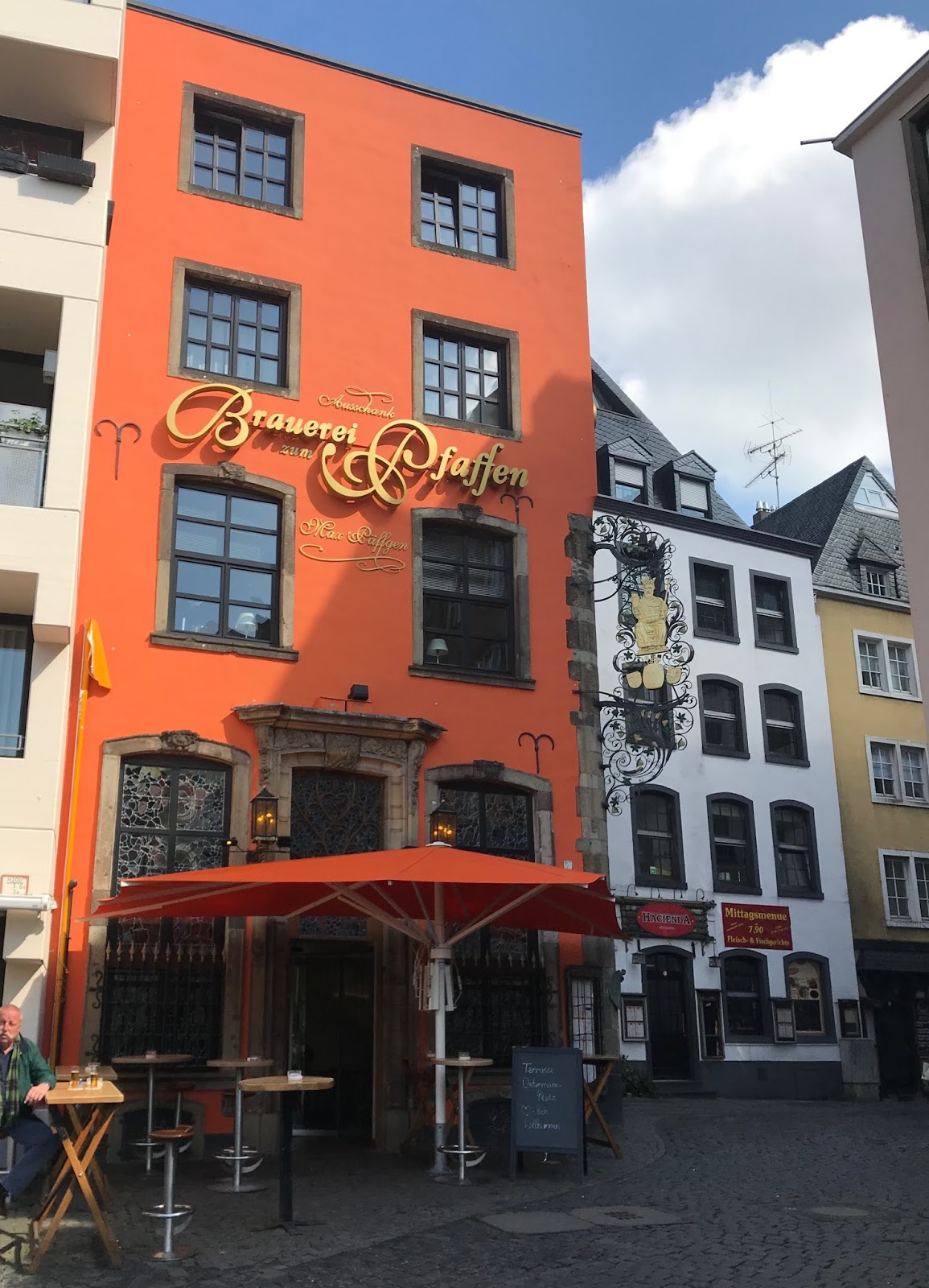 Lesbo pillua nuolee ja ruiskuttaminen