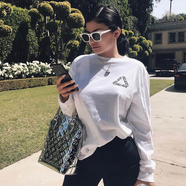 20 Foto Hot Kylie Jenner Terbaru Tanpa Sensor Nyaris Bugil