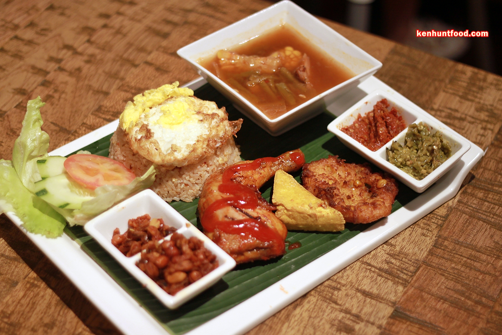 Gurney Paragon Vegetarian Food One of the food we took here is curry mee.