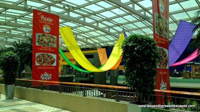 TGIFridays huge banners in Dubai Festival City
