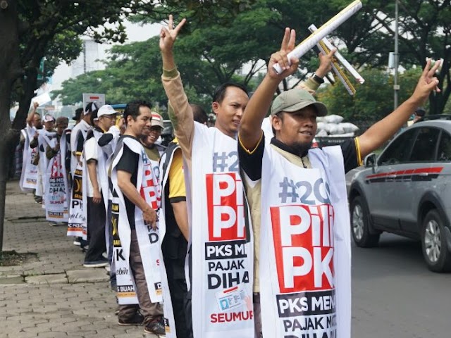 Ribuan Kader PKS Flash Mob di 6 titik Kota Bandung