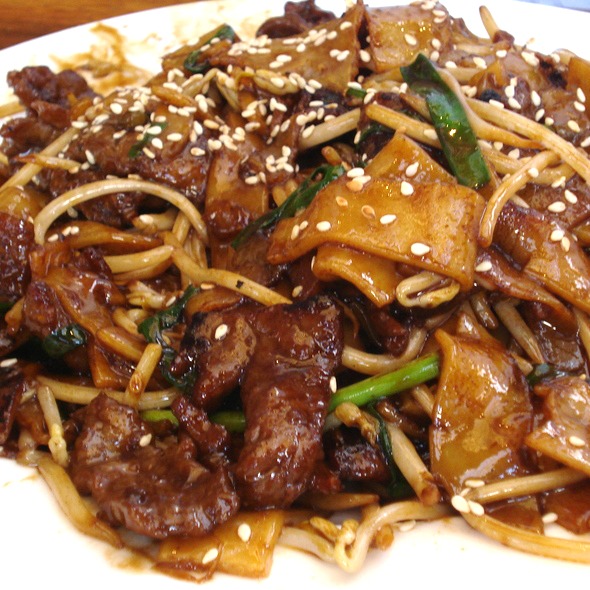 Susan's SavourIt! Cantonese StirFried Beef Ho Fun...