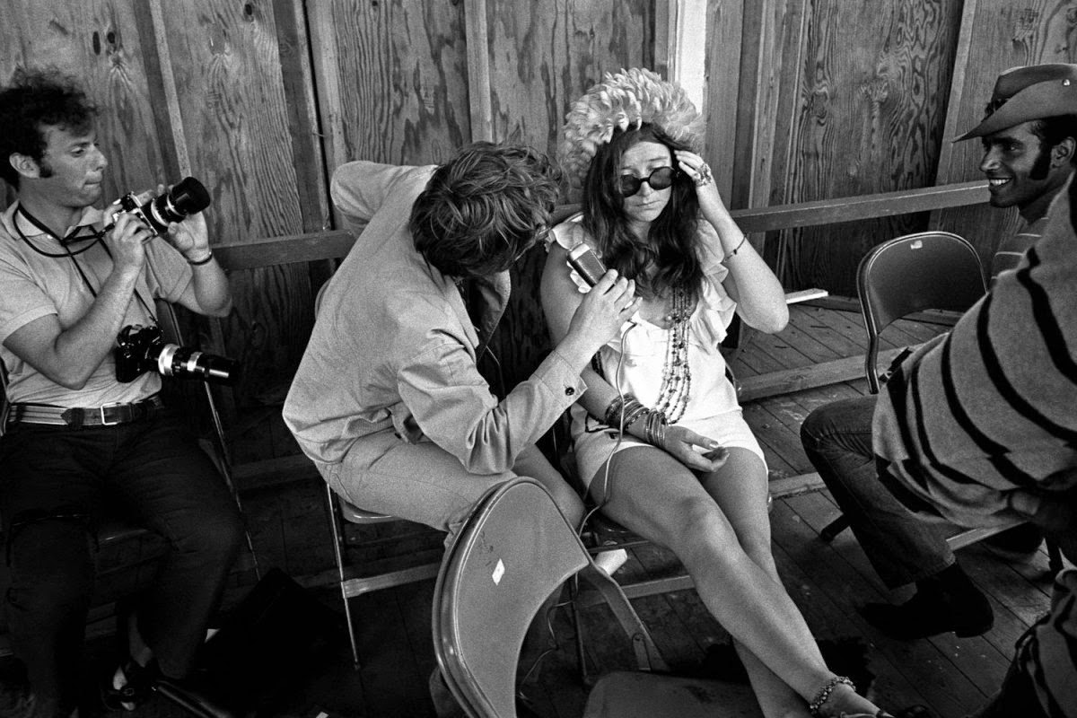 14 Fascinating Black and White Photos of Janis Joplin in 1968 vintage