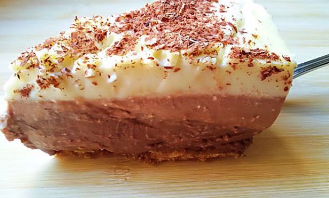 Corte de la tarta tres chocolates, mi versión sin cuajada