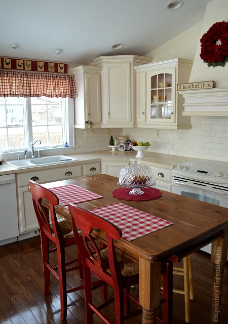Red And White Kitchen Decor Ideas