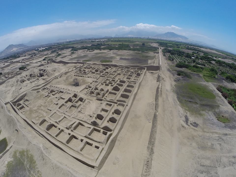 Complejo Arqueológico Chan Chan en Huanchaco Complejo Arqueológico Chan Chan en Huanchaco
