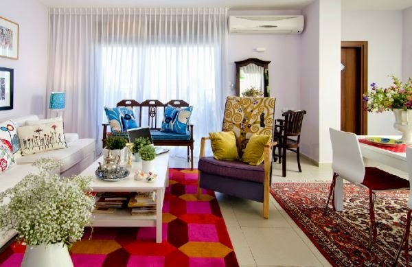 Tips for decorating with bold colors