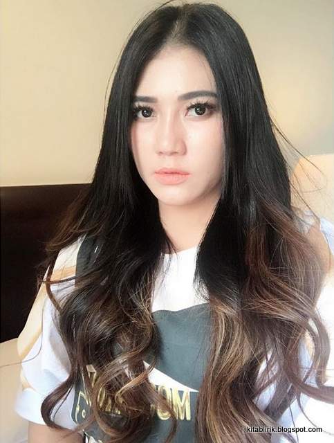 Via Vallen Lagu Sibuk Mikirin Hidup Yang Penuh Tanda Tanya Download Mp3 Mp4 Video 3gp