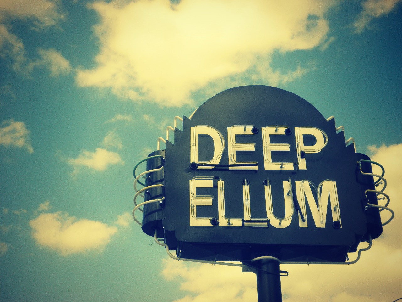 Specs and Wings Rollin in the Deep