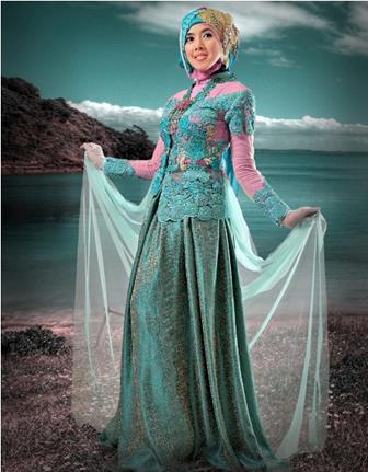 Gamis Kebaya Modern Untuk Wisuda Muslimah Berhijab