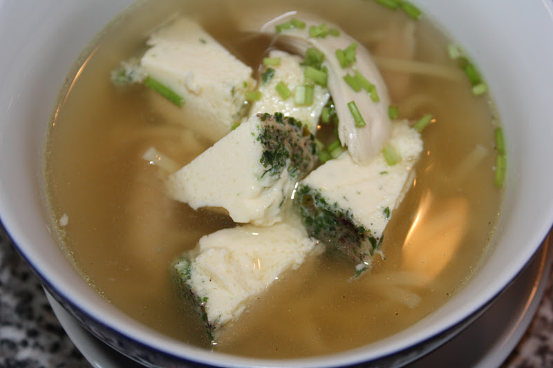 dies´und das und süsse Sachen...: Kräftige Hühnersuppe mit Kräuter ...