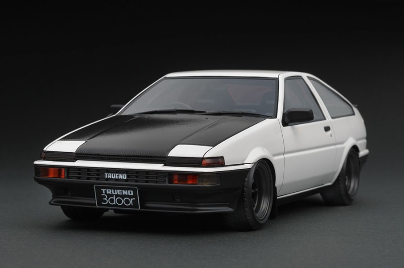 Toyota ae86 Trueno белая