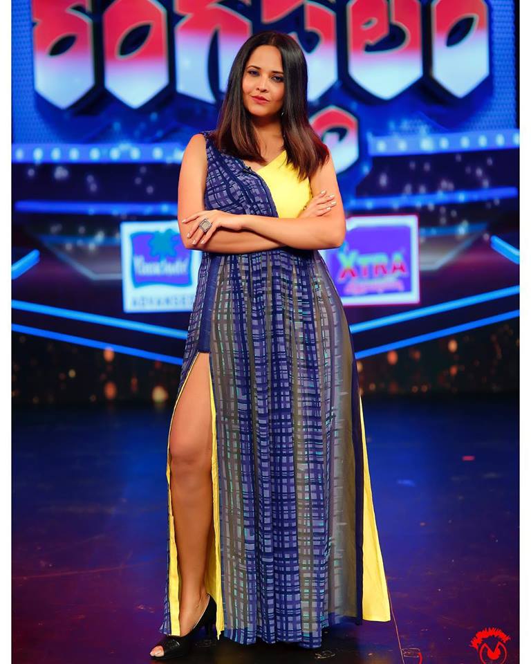 Beautiful Indian Television Girl Anasuya Long Cross Legs in blue dress ...