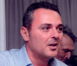 Ρομπόπουλος Ρόμπα, Επαναστάτης Μεσοπρόθεσμο