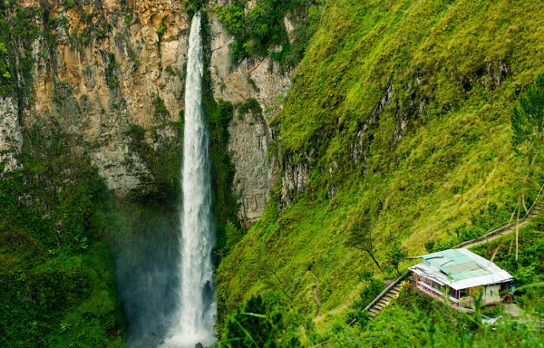 Air Terjun Sipiso-Piso Tongging di Sumut Air Terjun Sipiso-Piso Tongging di Sumut