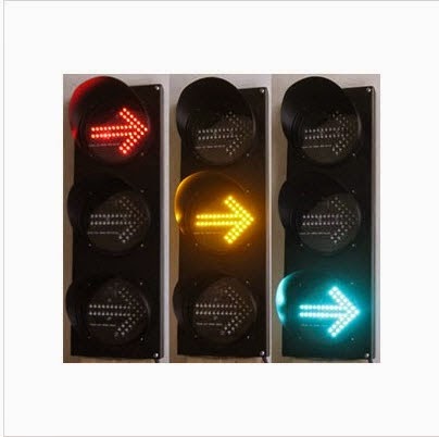 Hình ảnh đèn tín hiệu giao thông mũi tên 3 màu D200 xanh vàng đỏ