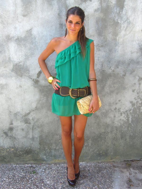 lovely green dress + brown belt | Green summer dresses, Outfits, Fashion