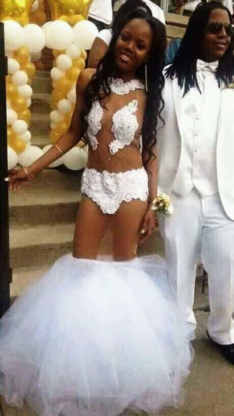 Unique Or Trashy See The Wedding Gown A Bride Wore Beside Her