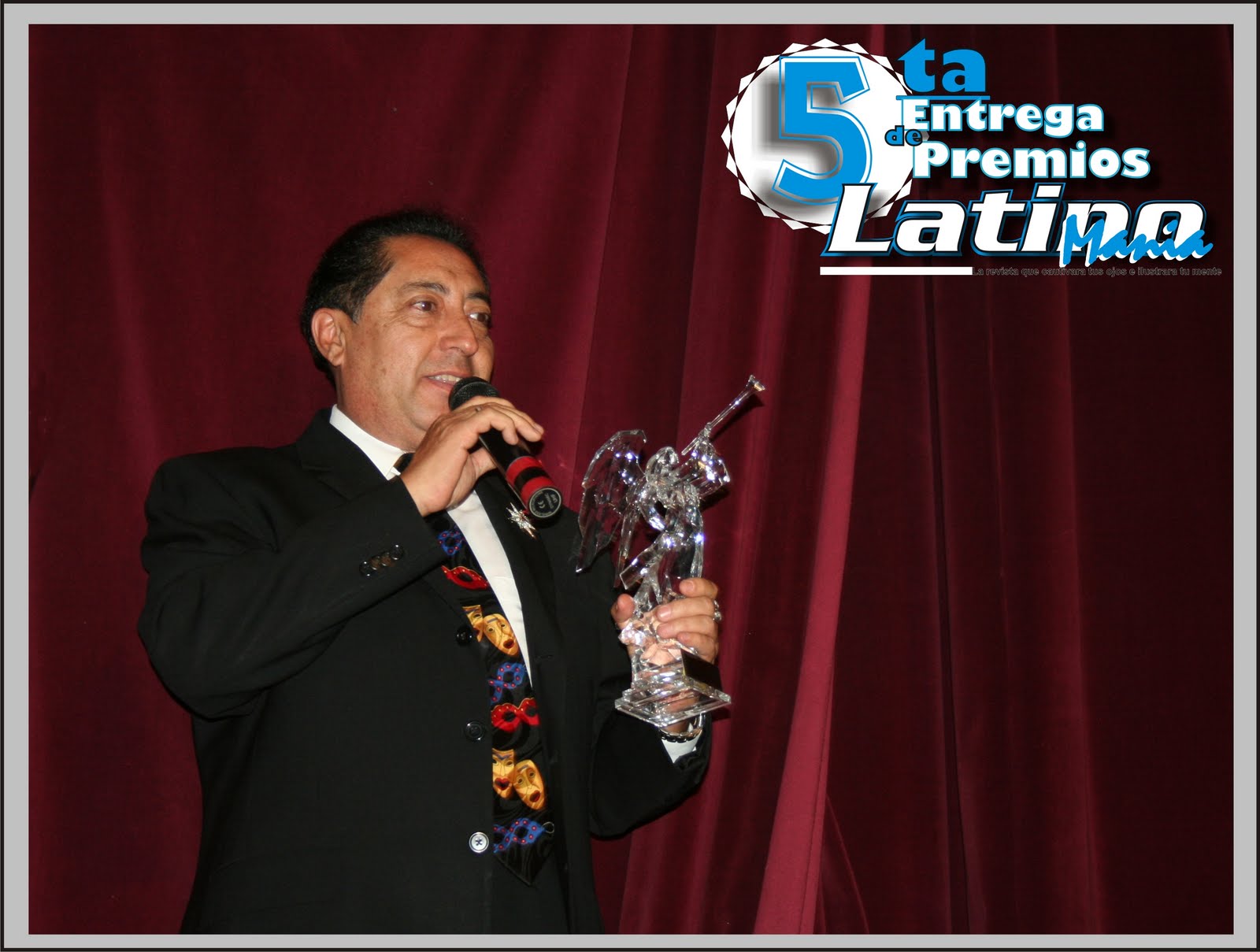 a Premios Latinomania 2011 Mani Manuel Comediate a Premios Latinomania 2011 Mani Manuel Comediate