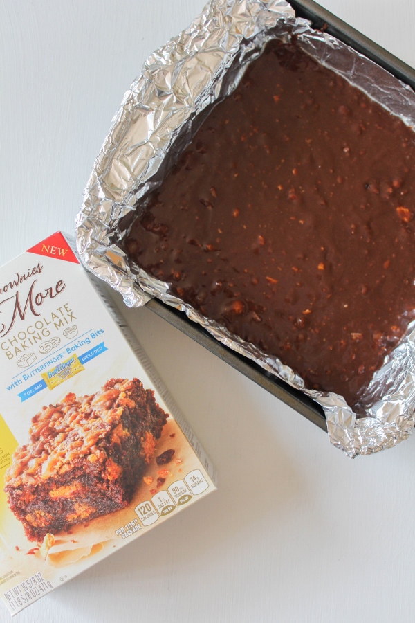 Butterfinger Brownie Trifle | The Chef Next Door