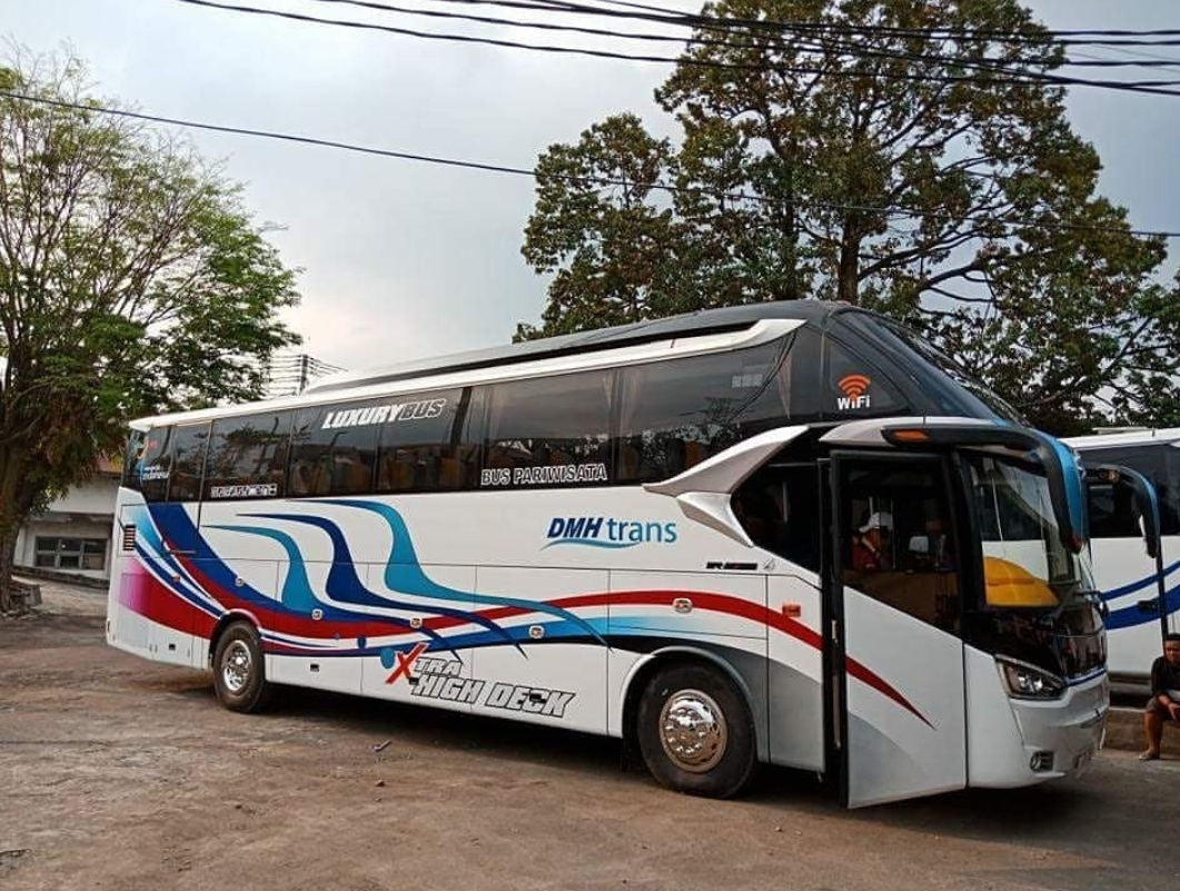 KM Trans: Raja Jalan Raya yang Mengantar Petualangan