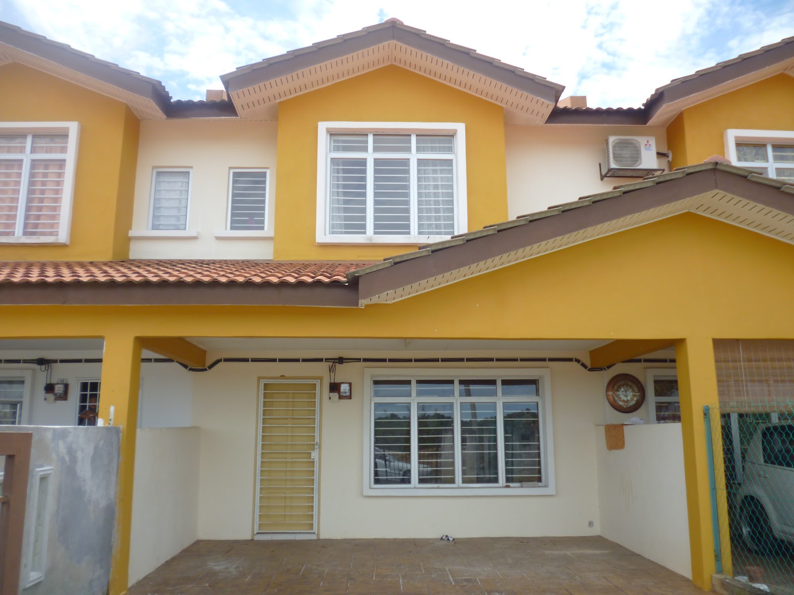 www.hartanahmalaysia.com.my RUMAH TERES 2 TINGKAT DI BANDAR TASIK