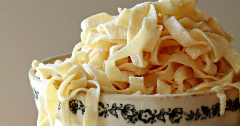 Cómo preparar pasta fresca casera paso a paso - Blog de recetas de María  Lunarillos