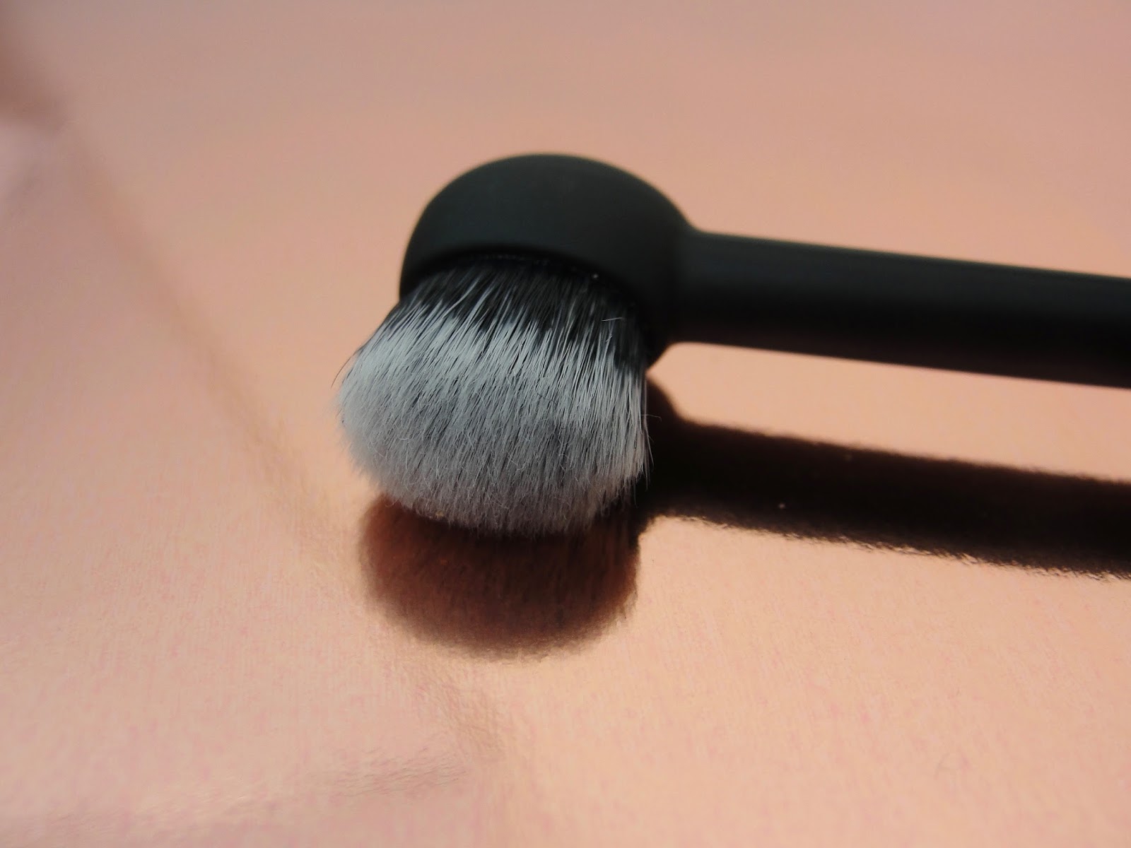 REAL TECHNIQUES Blend + Blur Brush Review