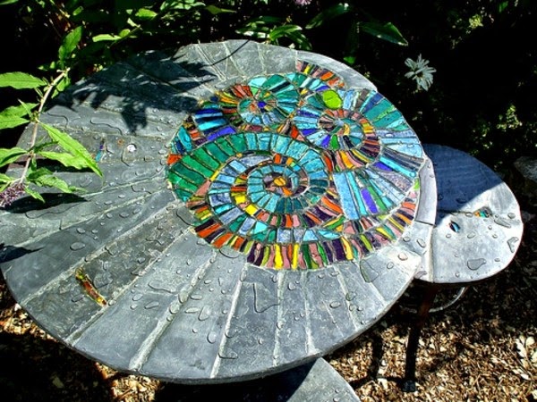 Garden table from Mosaic &#8211; 30 super models!