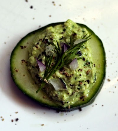Cucumber cashew cheese bites with dill and red onion