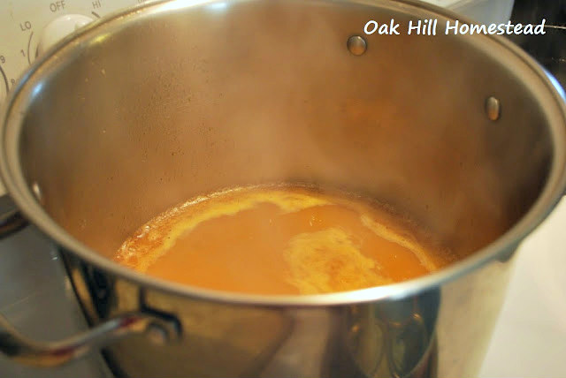 A step-by-step guide to pressure-canning chicken broth and stock.