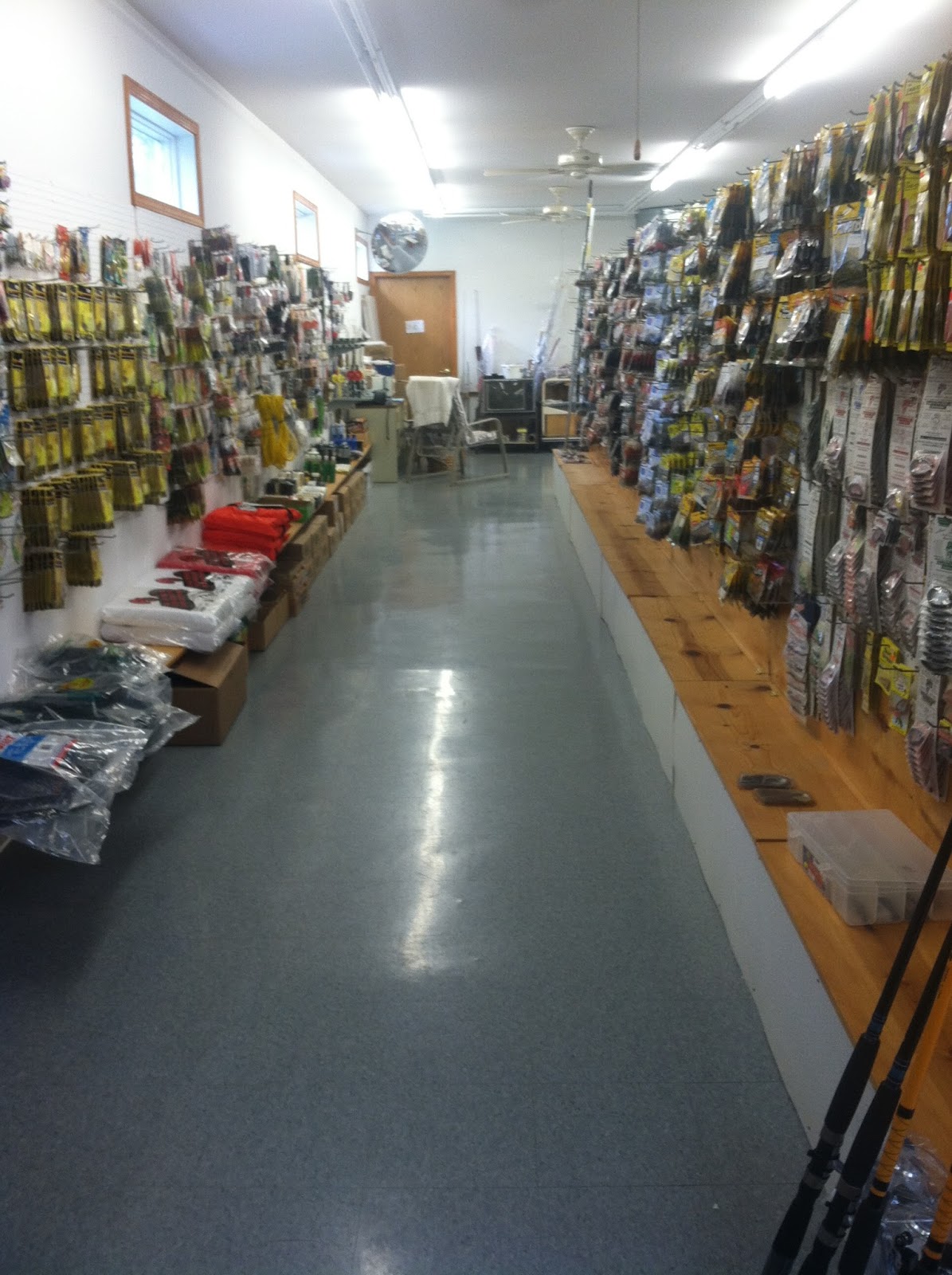 BAIT SHOPS IN METRO visual data 8