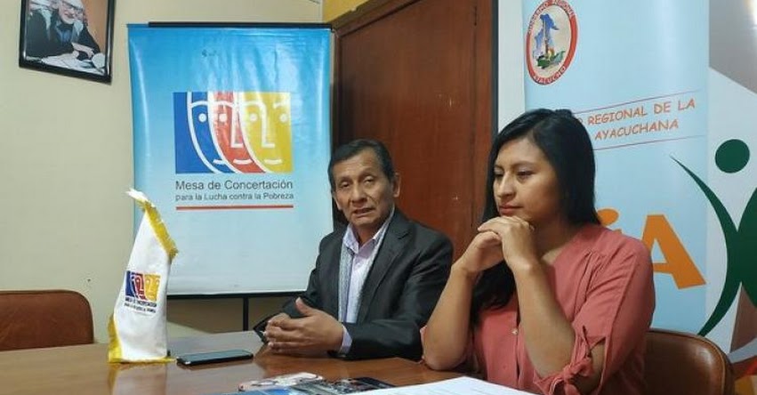 Menos del 30% de educación secundaria acceden a la educación superior Menos del 30% de educación secundaria acceden a la educación superior