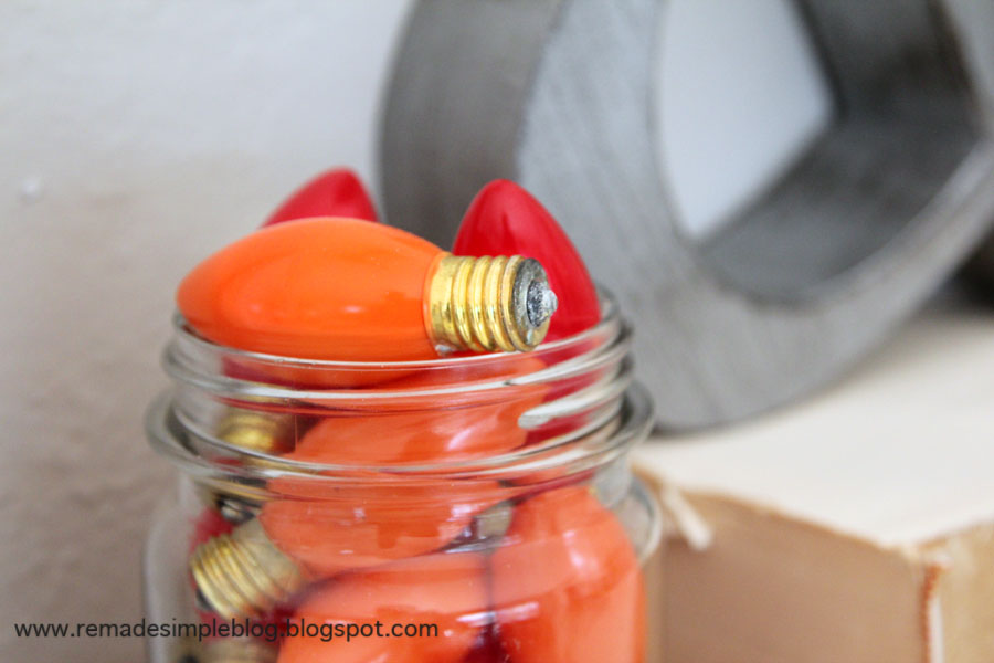 ReMadeSimple Two Ways to Reuse Vintage Christmas Lights