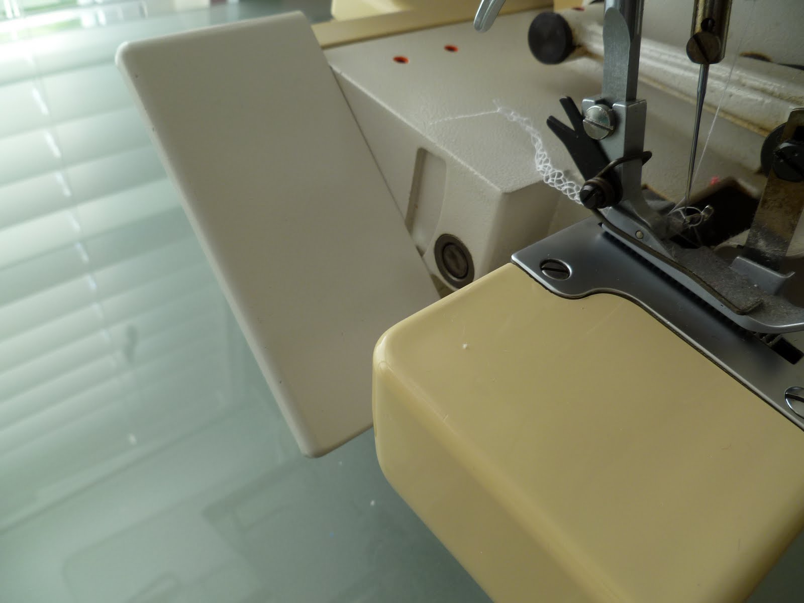 Seams Like Paradise Serger Review Singer 14CG754