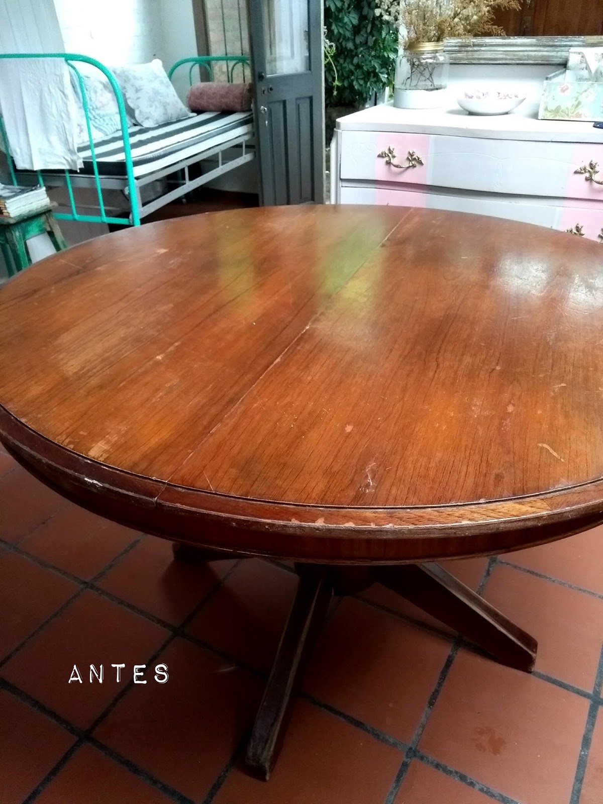 La Florinda: Mesa enchapada: restauración