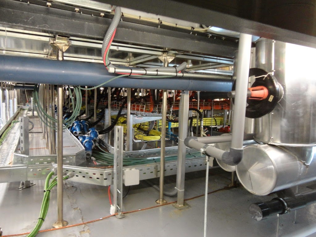 Power and cooling distribution. Power and cooling distribution.