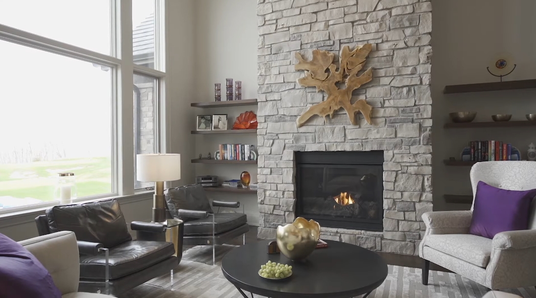 28 Interior Design Photos vs. 101 Georgian Bay Ln, The Blue Mountains, ON