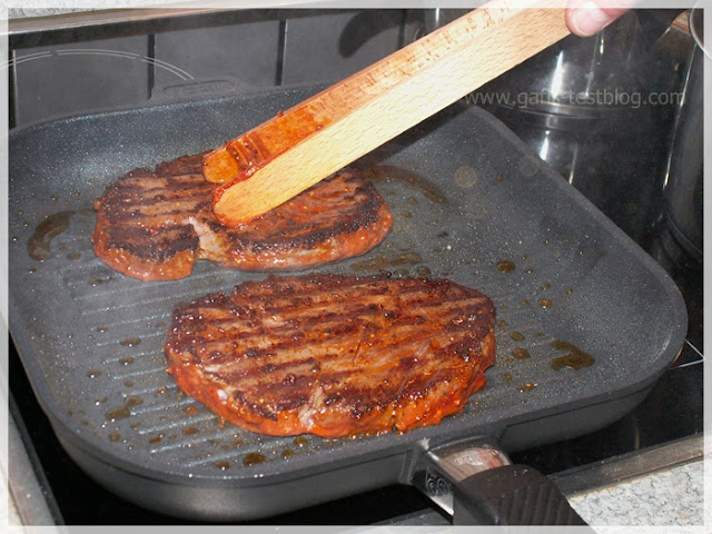 Rib-eye-Steaks in der Grillpfanne von Gastrolux