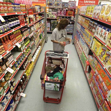 The Rural Blog: Dollar stores feel the squeezes their customers do