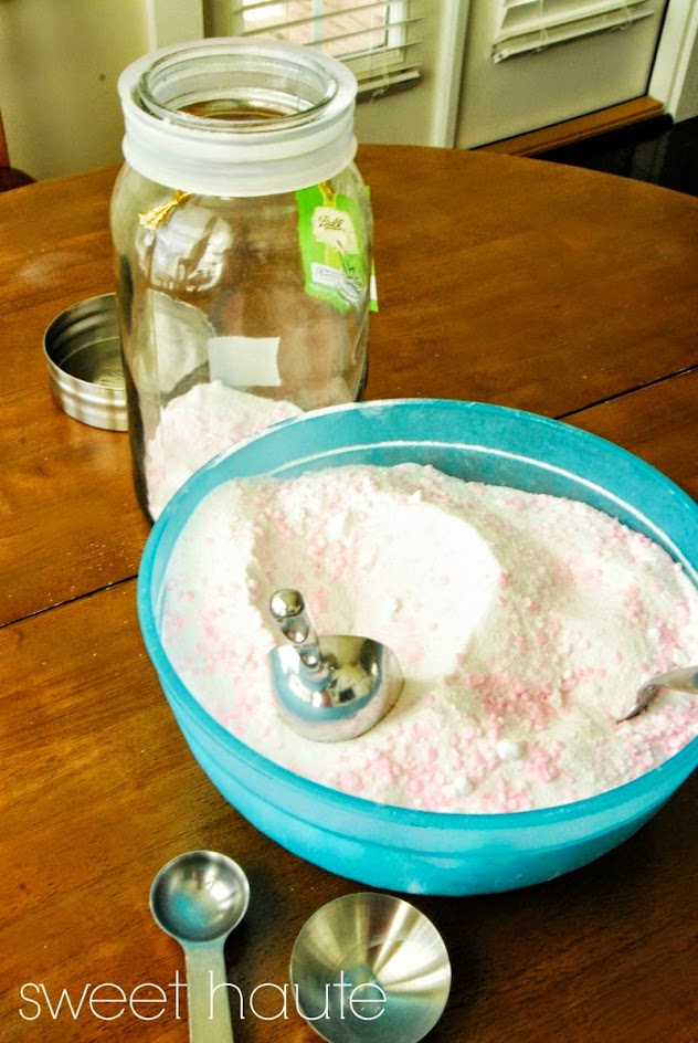 http://sweethaute.blogspot.com/2014/08/pink-diy-laundry-detergent-tutorial.html