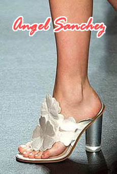 Sepatu wanita trend 2016 Angel Sanchez Trend model sepatu wanita terbaru 2016