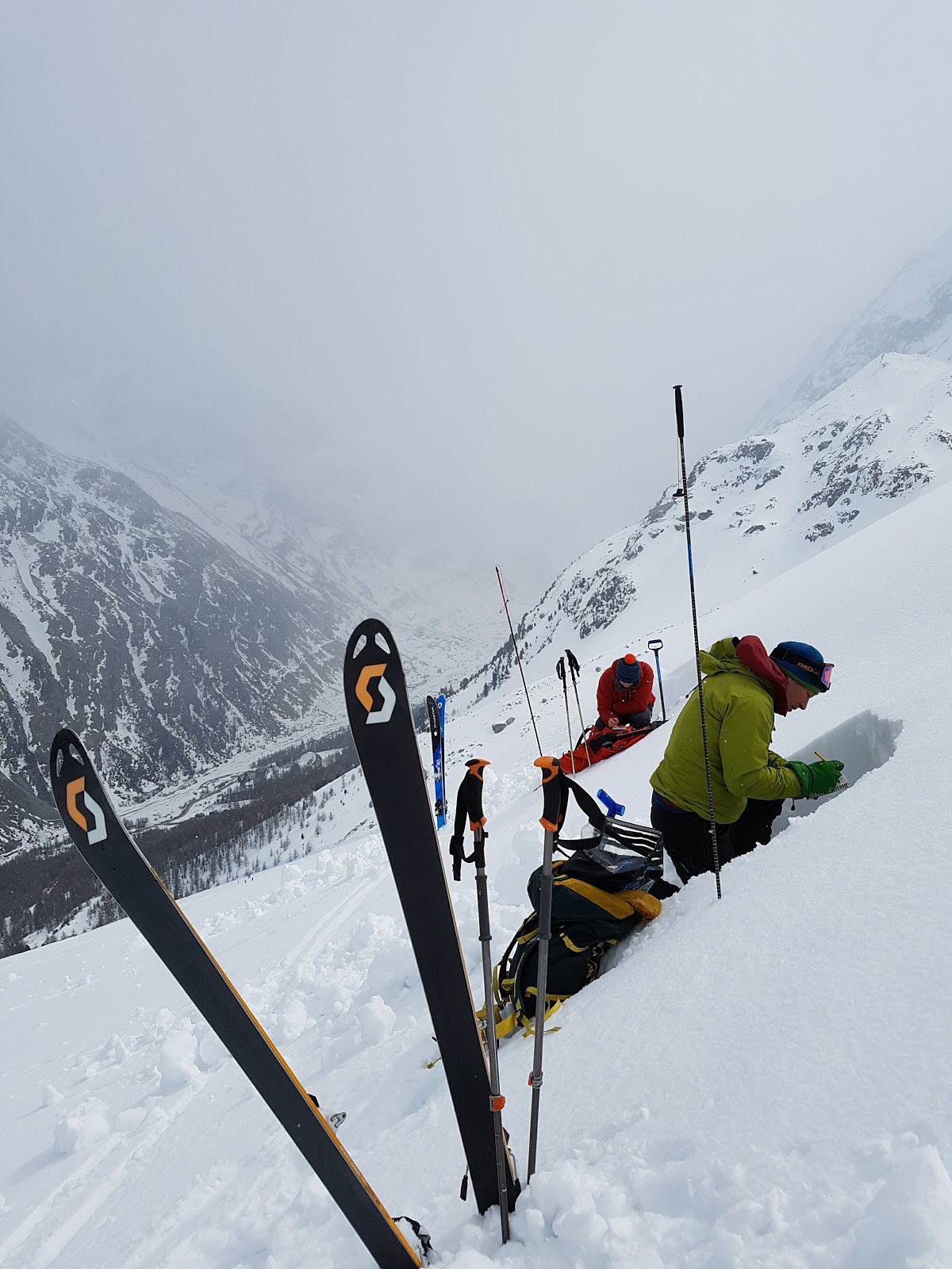 Guy Steven Guiding Alpine Ski Training and consolodation